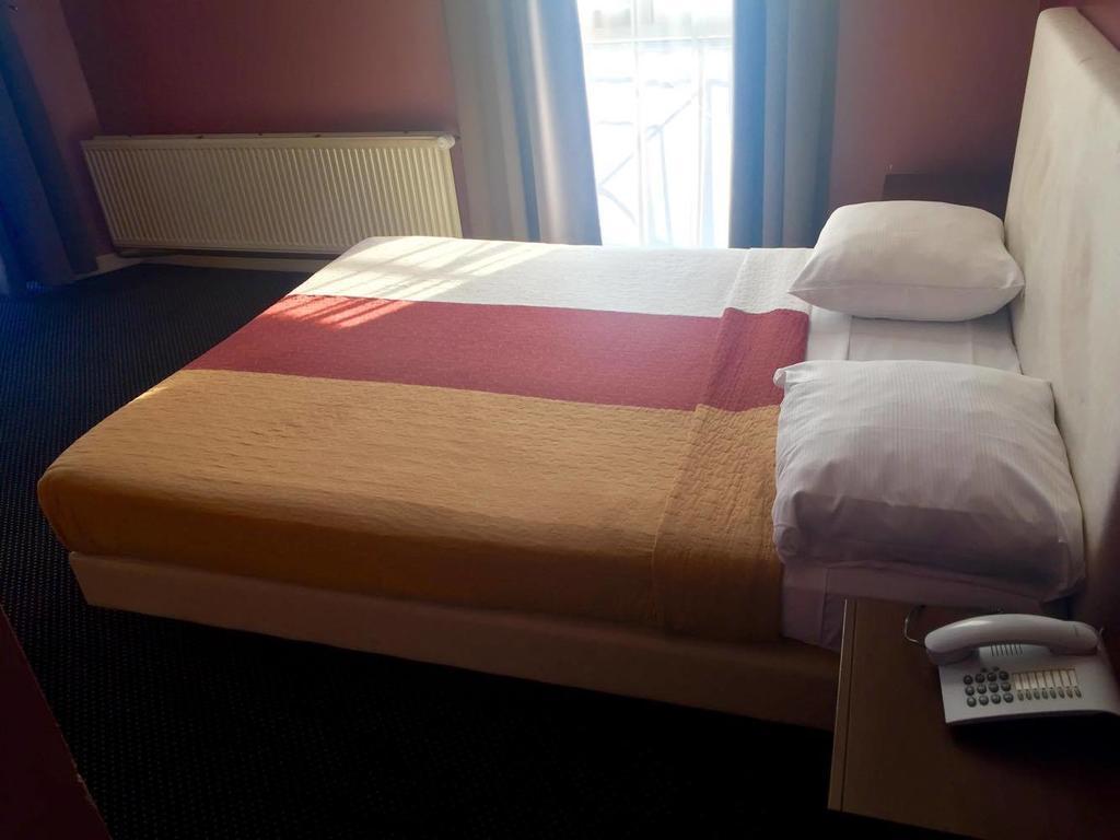 Hotel Stalingrad Bruxelles Eksteriør billede
